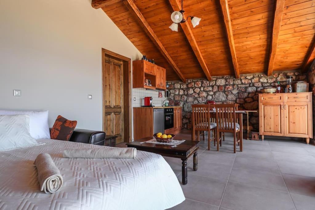 Вілла Petronas Land House 2 Арханґелос Екстер'єр фото